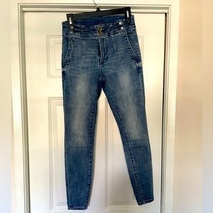 Anthropologie Pilcro trouser high rise Skinny jeans.